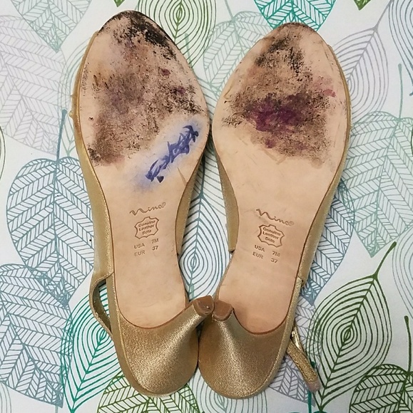 Fancy Nina gold peep toe sling back heels, 7 - Picture 5 of 7